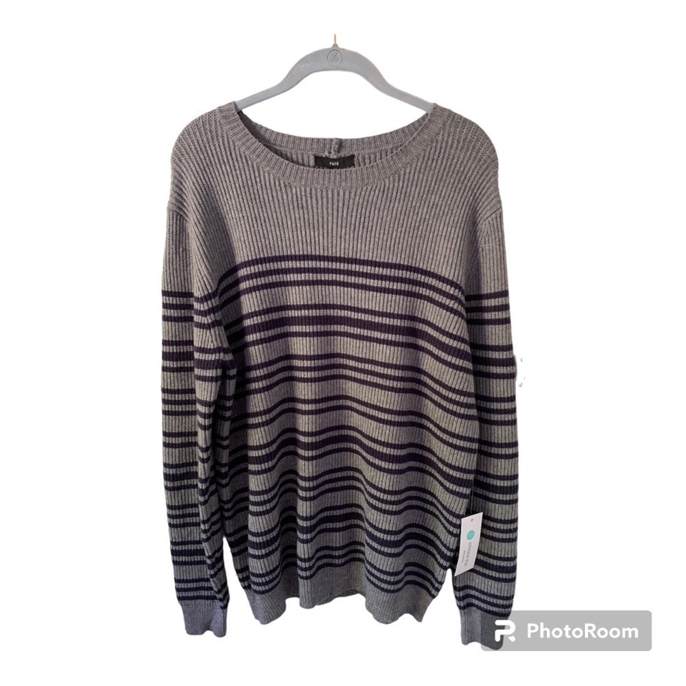 NWT Gray Knit Sweater with Black Accent Stripes Size 2XL